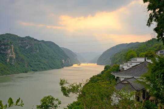 The scenery on both sides of the Three Gorges in China.