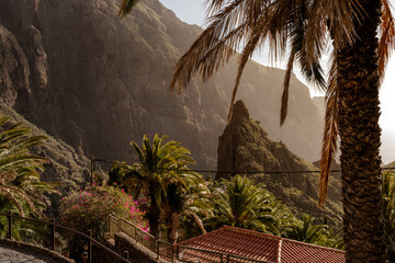 Blick auf Masca auf Teneriffa in der goldenen Stunde, während des Sonnenuntergangs. Spanien.