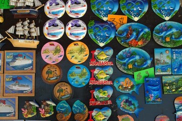 Fototapeta premium Margarita also known as Pearl Island. The sale of handicrafts to tourists includes typical objects as well as pieces made with coral, and many pearls!