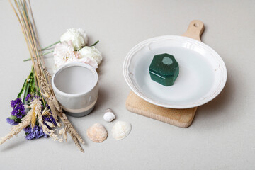 Florist at work: How to make simple floral arrangement with eustoma and limonium. Step by step, tutorial.