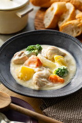 White cream stew.
Image of a delicious cream stew.

