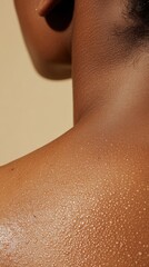 Naklejka premium A closeup of a womans stomach with visible stretch marks The image highlights the texture of the skin with a soft natural light creating an intimate and positive representation of a common but often h