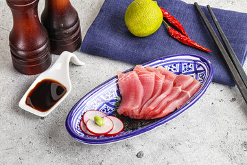 Japanese cuisine - sliced tuna sashimi