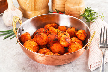 Baked baby potato with paprika