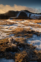 雪が積もった高原の朝　茶臼山高原