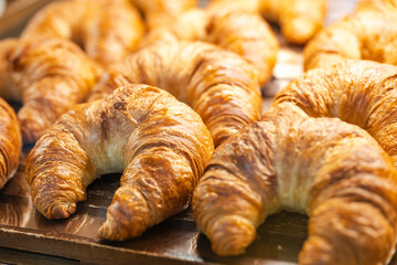 焼きたてのクロワッサン