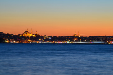 Naklejka premium sunset over the bosphorus, istanbul