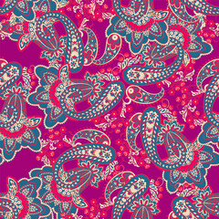 Naklejka premium Damask Paisley seamless vector pattern for fabric design. Vintage textile background