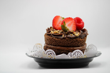 Chocolate cake with strawberries