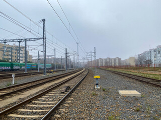 Fototapeta premium ESTACIÓN DE TREN VÍAS DE TREN