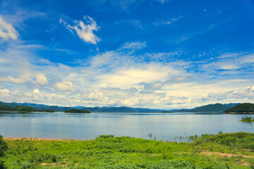 ケーンクラチャンダムの風景　ペッチャブリー・タイ　Kaeng Kra Chan Dam at Phetchaburi　แก่งกระจาน
