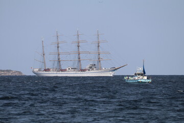 Fototapeta premium 東京湾の風景（横須賀）。日本丸（練習船）