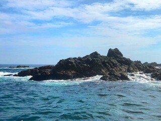 sea and rocks
