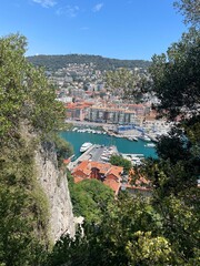 Obraz premium view of yachts on coastline 