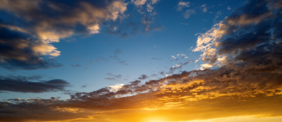 Dramatic night Sky. Majestic sunlight. Sunset light reflected on clouds. Sun rays over panoramic view. Freedom peaceful life. Sunset Sky. Twilight Evening. Sunset Sky Backgrounds, Dramatic Sky.