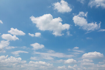 Fototapeta premium Clear Blue Sky with White Clouds