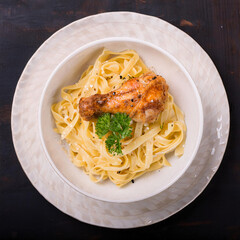 spaghetti with tomato sauce