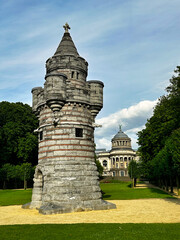 The City of Brussels is the largest municipality as well as the capital of the Flemish Region and Belgium. 