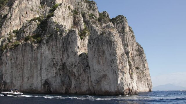 Formations rocheuses sur l'ile de Capri