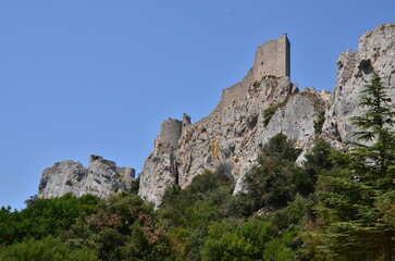RUINES DU CHÂTEAU CATHARES DE PEYREPERTUSE XI éme SIÈCLE
