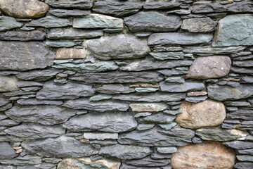 Natural stone wall