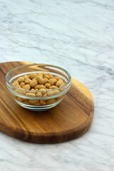 Confit Japanese peanuts