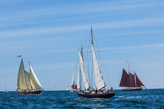 USA, Massachusetts, Cape Ann, Gloucester. Gloucester Schooner Festival, schooner parade of sail.