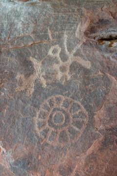 USA, Nevada. Valley of Fire State Park. Petroglyphs