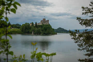 Niedzica zamek widok na jezioro czorsztyńskie, czorsztyn, zamek, niedzica, woda