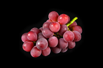 黒い背景に葡萄