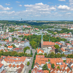 Fototapeta premium Die östliche Innenstadt von Ulm an der Donau, Blick zur Sankt-Georgs-Kirche und zum Olgaplatz