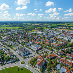 Die Gemeinde Gilching von oben, Blick nach Nordwesten zum Gewerbegebiet Nord