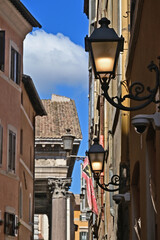 Roma, le strade che conducono al Pantheon