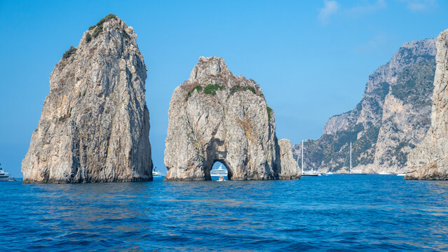 los farallones