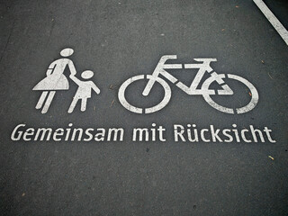 traffic management and road signs