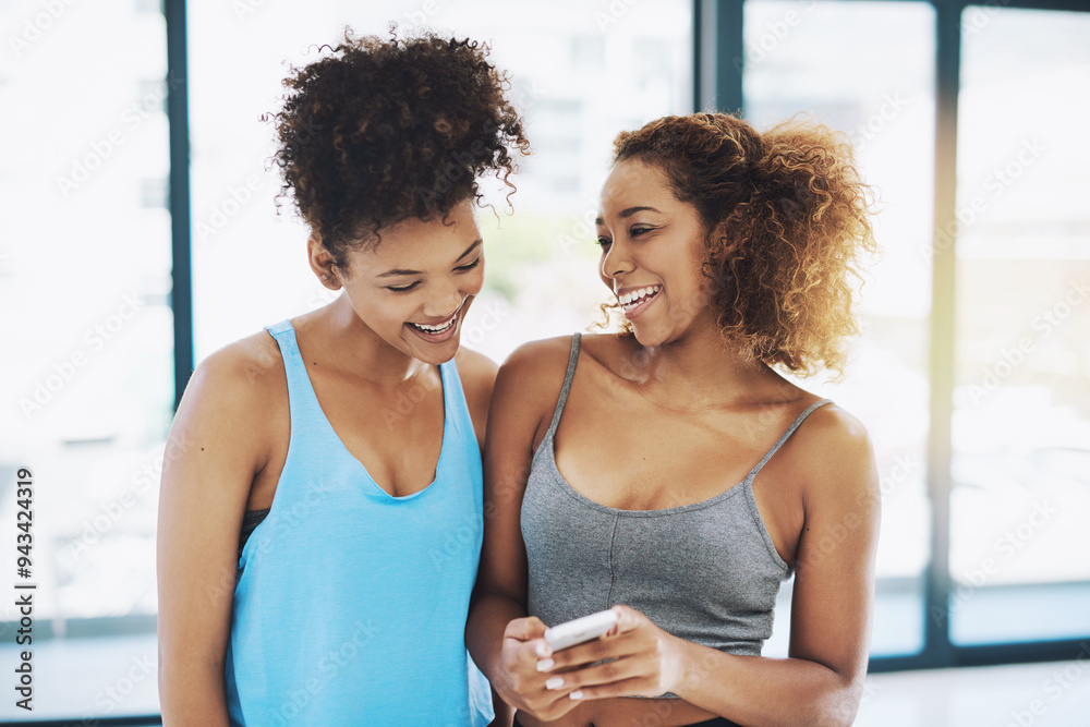 Poster Women, friends and smile with smartphone for fitness at gym on social media for exercise videos or tips. People, happy and communication with networking or mobile app for training instructions