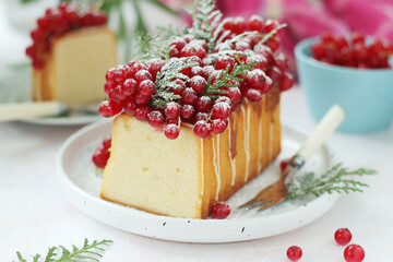 A biscuit decorated with red currant