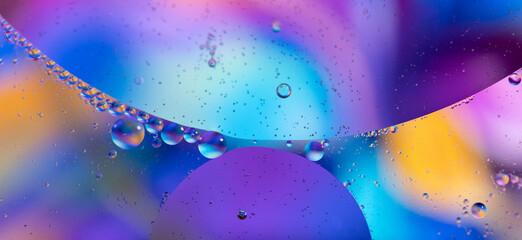 Bubbles of all sizes