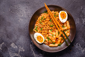 Spicy Rapokki - Korean tteokbokki rice cake and ramen noodle.