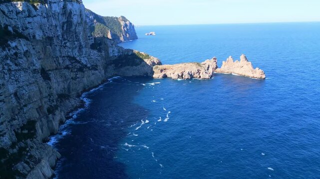 Ses Torretes, islotes en la isla de Ibiza.