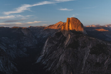 Naklejka premium Halfdome in Sunset, Yosemite National Park California