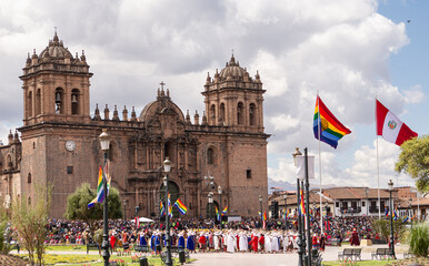 Vista General de la plaza mayor del cusco en la celebración del Inti Raymi