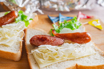 食パンでホットドッグ作り