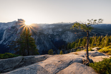 Glacier Point bei Sonnenaufgang im Yosemite Nationalpark