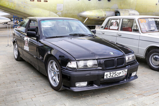 BMW 325i