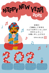 2025年巳年年賀状　コミカルな蛇使いのイラスト