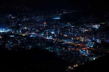 夜, シティ, 都市景観, 地平線, アーバン, ビル, 景色, 光, ダウンタウン, ビル, 建築, 光, 摩天楼, 空, 今夜, ビジネス, 風景, 月, 夜会, 旅行, 全景, 夕焼け, 暗い