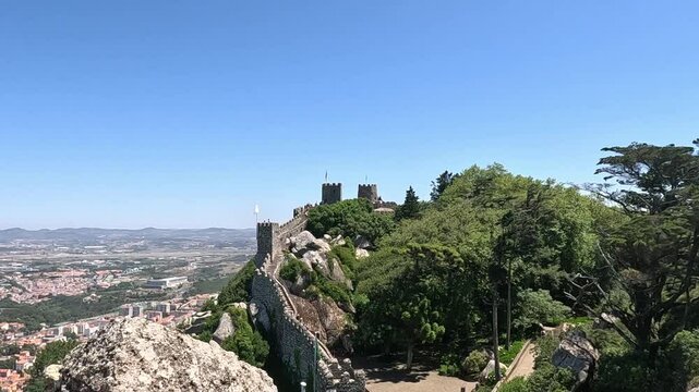 The ruined ramparts of the castelo dos mouros fortress 