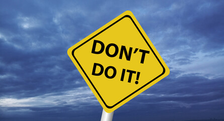 Don't and don't icons. Check mark and cross. Like and dislike the symbols. Positive and negative signs. Vector illustration.