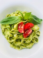 Tagliatelles au pesto